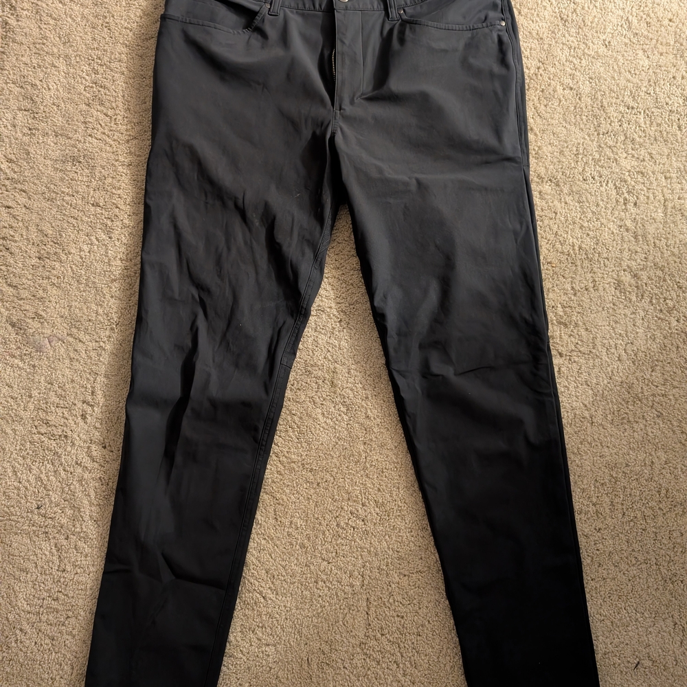 Mens Lululemon 34x32 Slim Fit Pants
